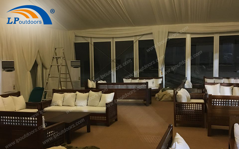 10x15米定制化室外公司会议活动帐篷是一种新型可移动的办公地点